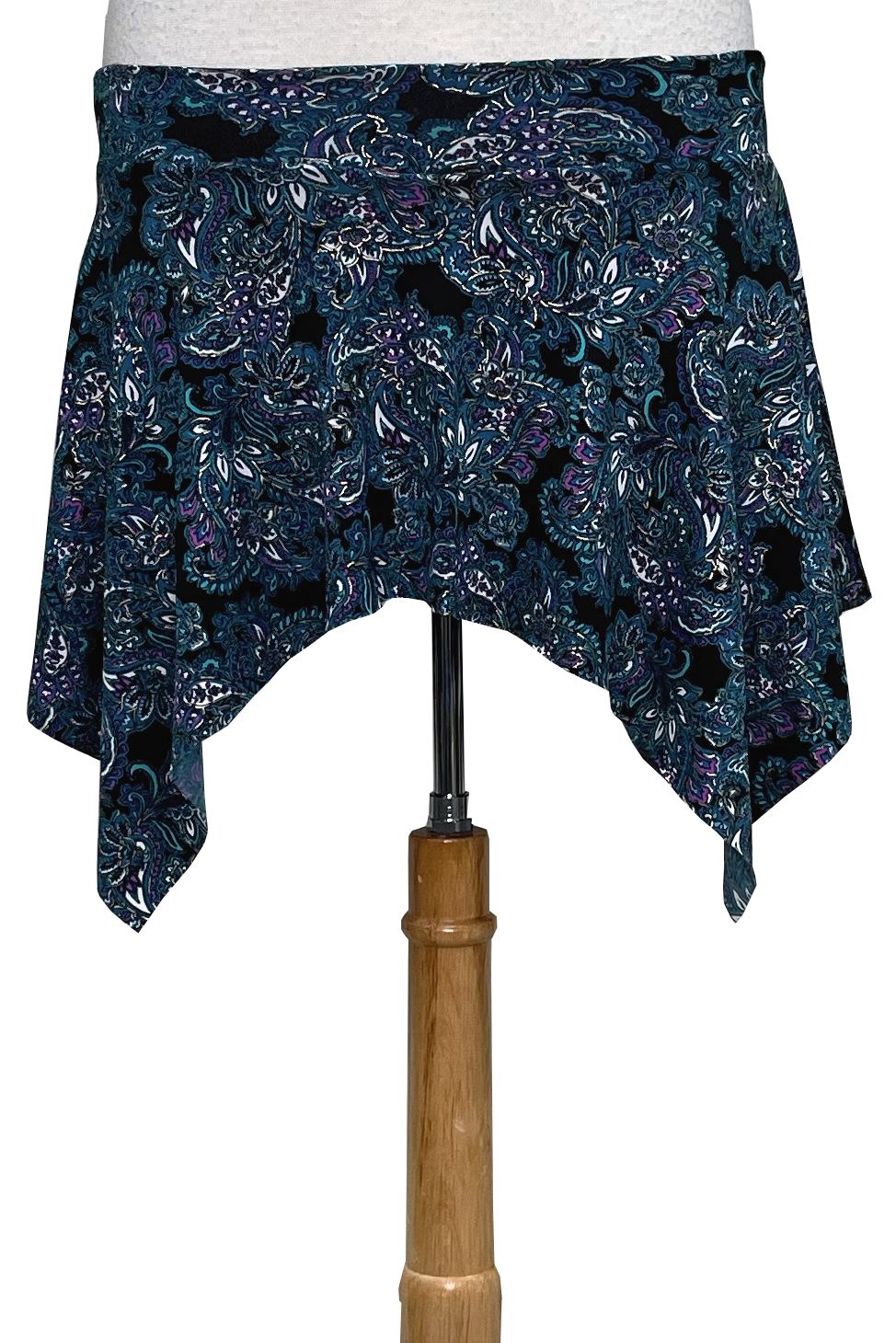 Teal paisley on black